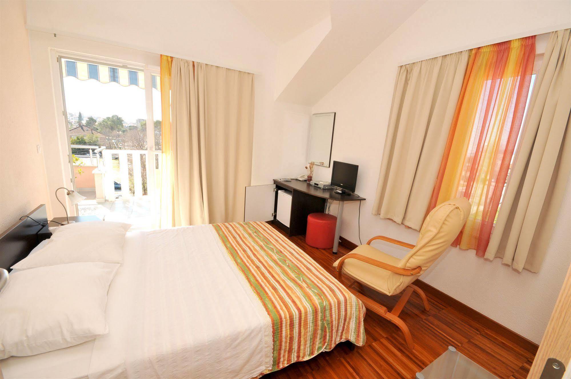 Apartments & Rooms Villa Maslina Trogir Zewnętrze zdjęcie