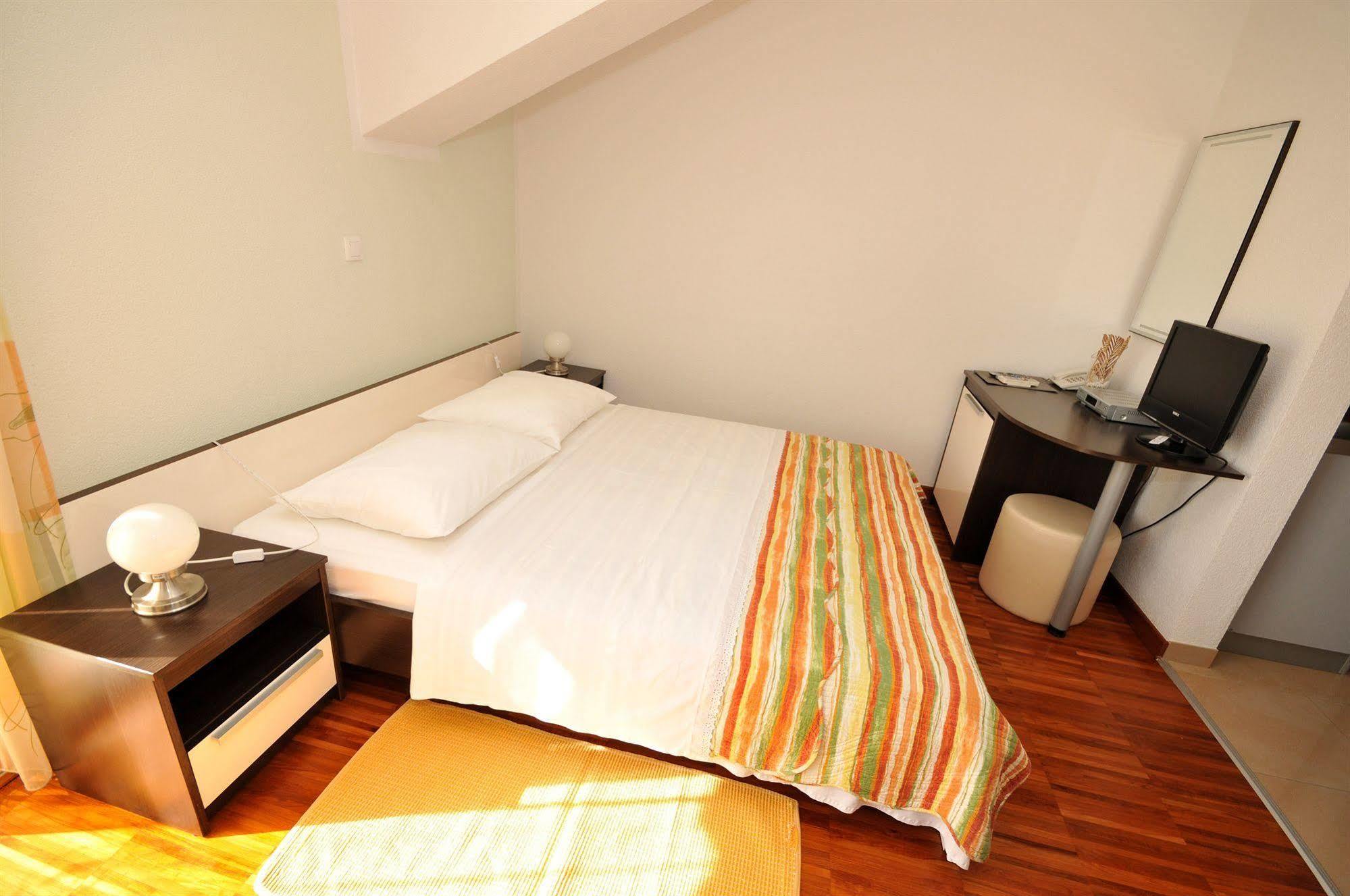 Apartments & Rooms Villa Maslina Trogir Zewnętrze zdjęcie